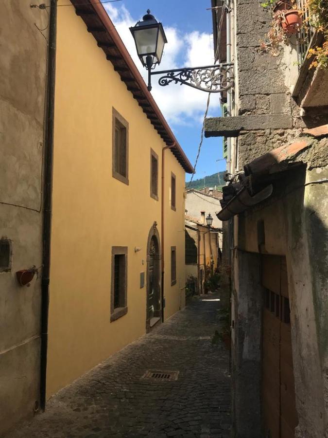 La Rocca House Lägenhet Soriano nel Cimino Exteriör bild